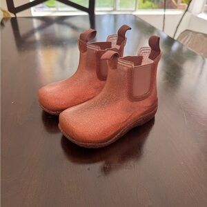 Zara Girl Glitter Boots.